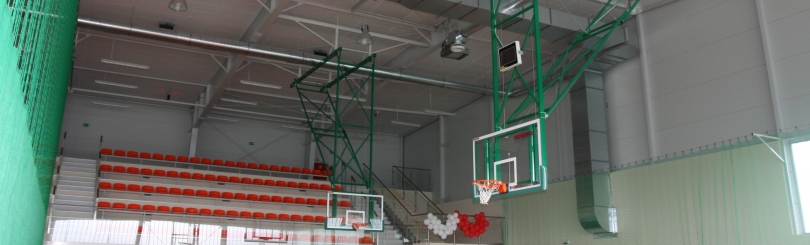 Basketbalové konstrukce s elektropohonem