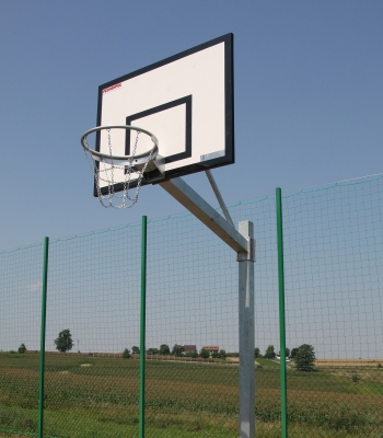 Basketbalová konstrukce jednosloupová pevná, vysazení 1,2 m, deska 90 x 120 cm